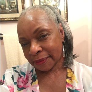 Meet your Posher, Patricia